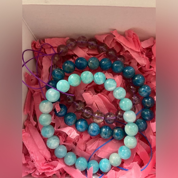 Archer lioness live notification Jewlery Sale party - Picture 2 of 8